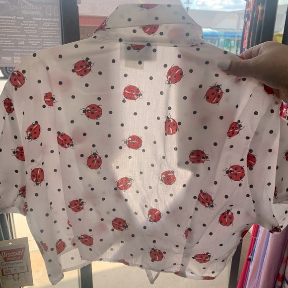 Vintage ladybug cropped tie front top - Picture 2 of 4